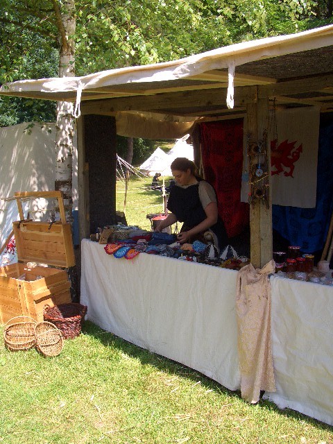 Die Hofladenchefin bei der Arbeit